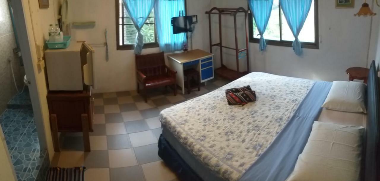 Residence House Трат Екстер'єр фото